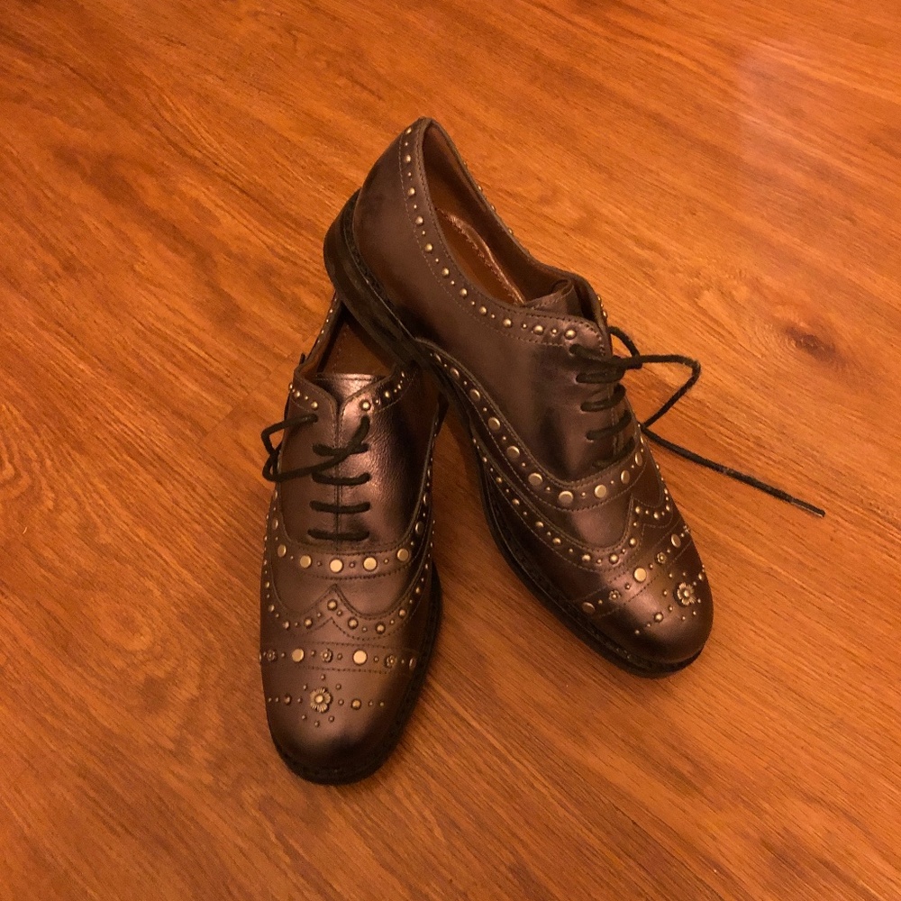 Coach Tegan Oxford